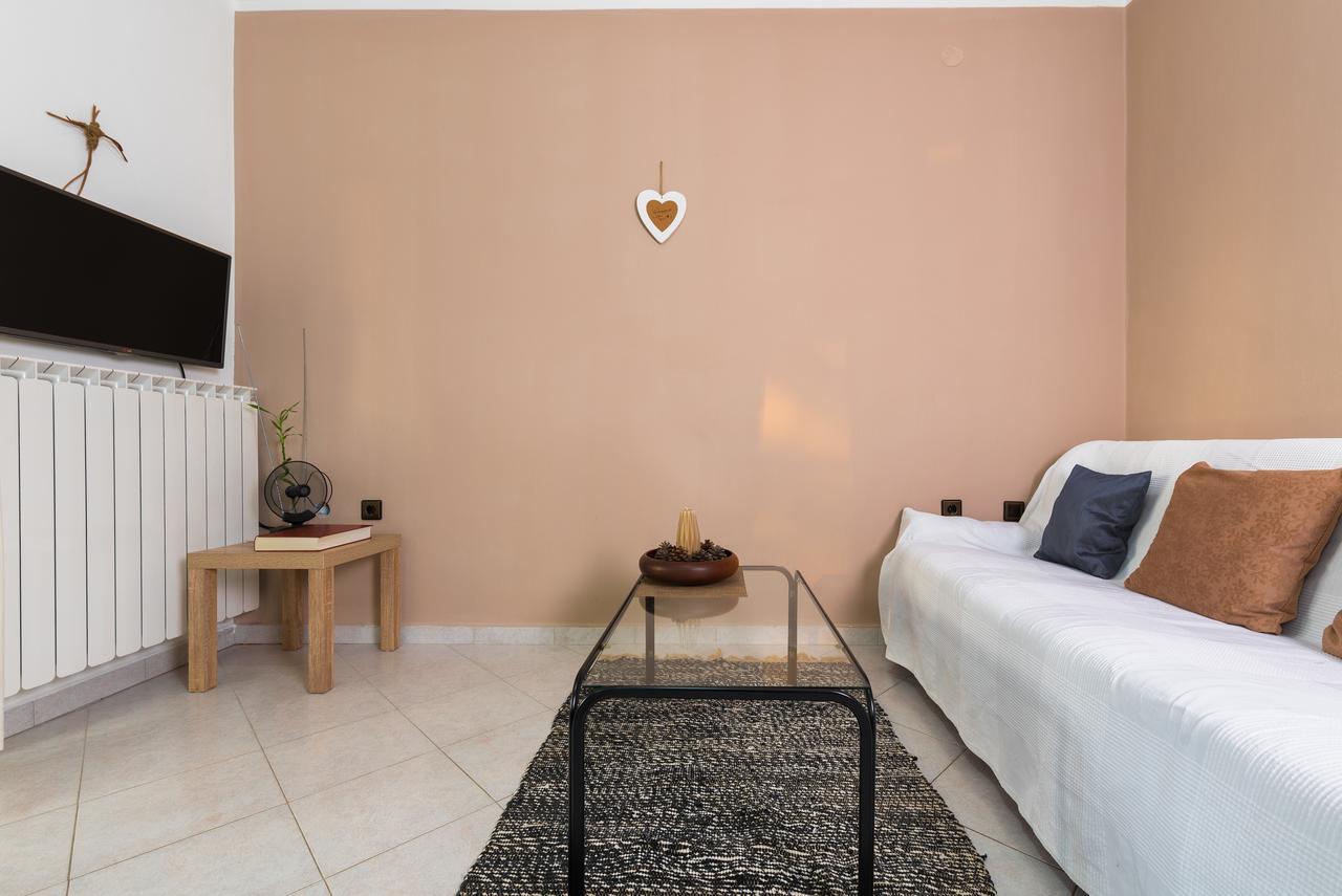 Apartments Karlo & Ivona ラビン エクステリア 写真